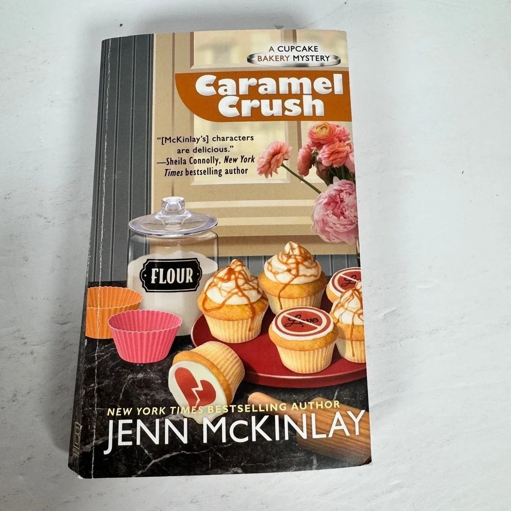 Jenn McKinlay Cupcake Bakery Mystery Series Books 1-4 Lot Cozy Fiction Paperback